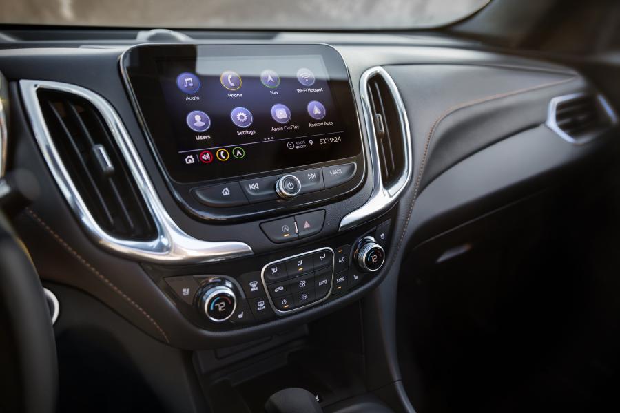 Детали интерьера Chevrolet Equinox Premier 2020 года  (NA) (фото 19 из 20)